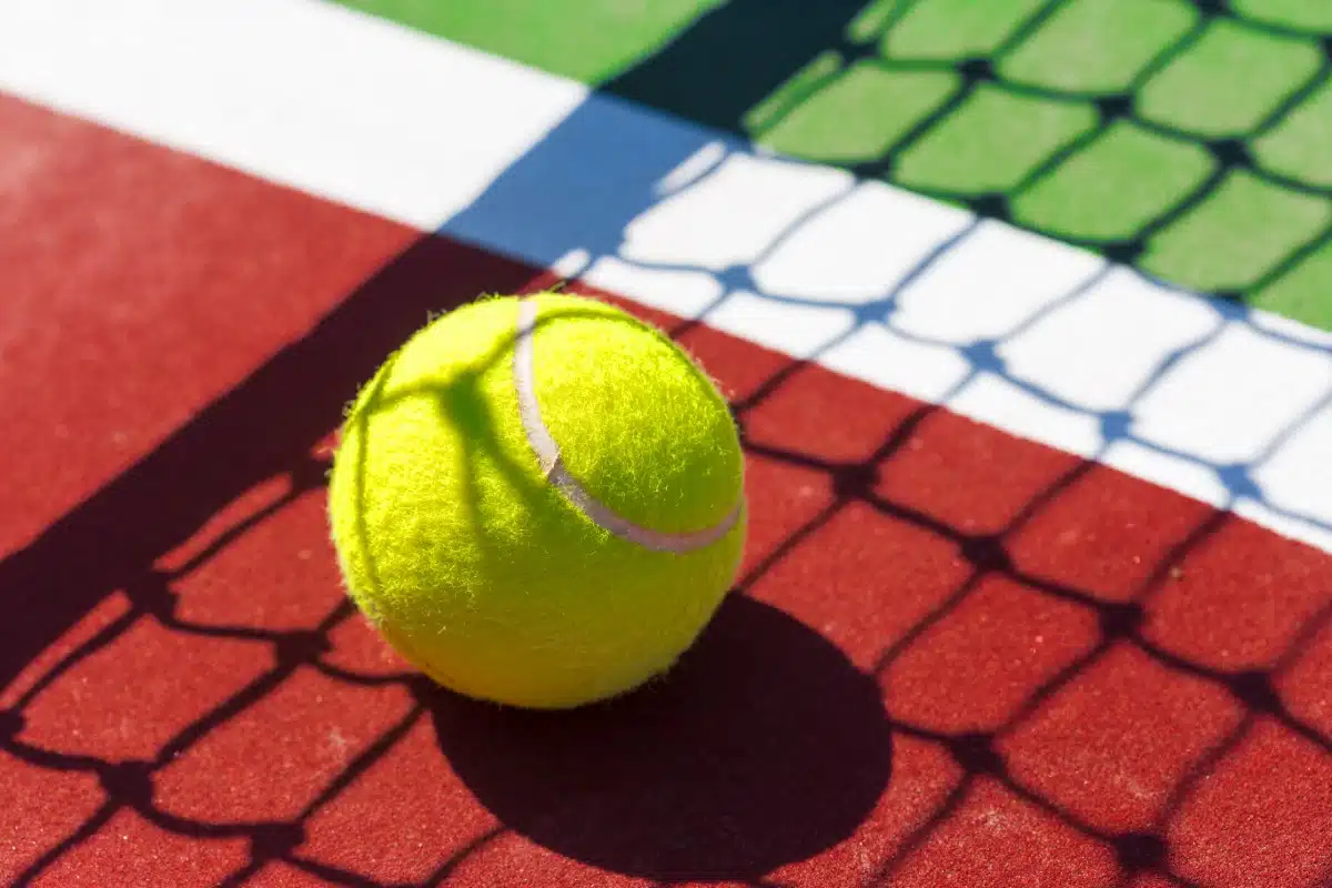 impact-de-balle-de-tennis